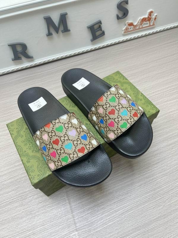 Gucci Men's Slippers 410